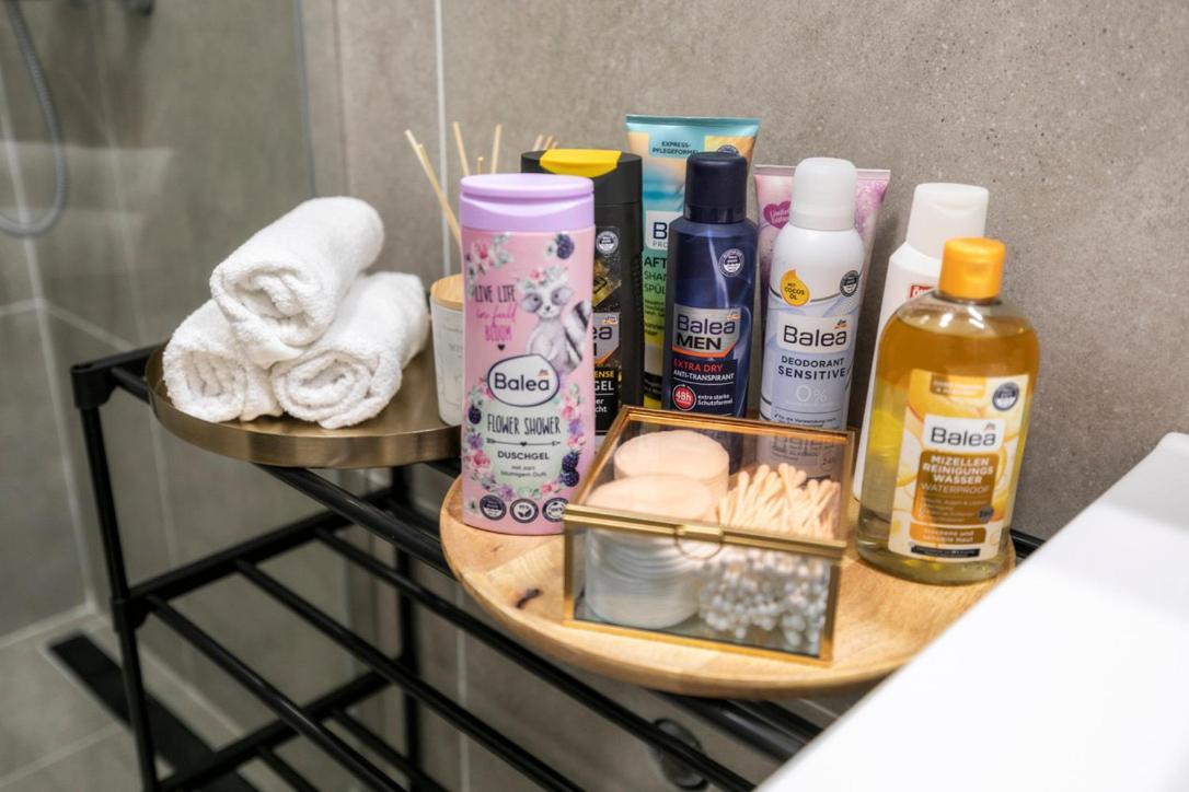 Alure Residences 2 & 24H Self Check-In, Parking In The Garage In The Apartment Building Included, New Building, Terrace, Green Location With A Forest Park With A Lake, Children'S Playground Besztercebánya Kültér fotó